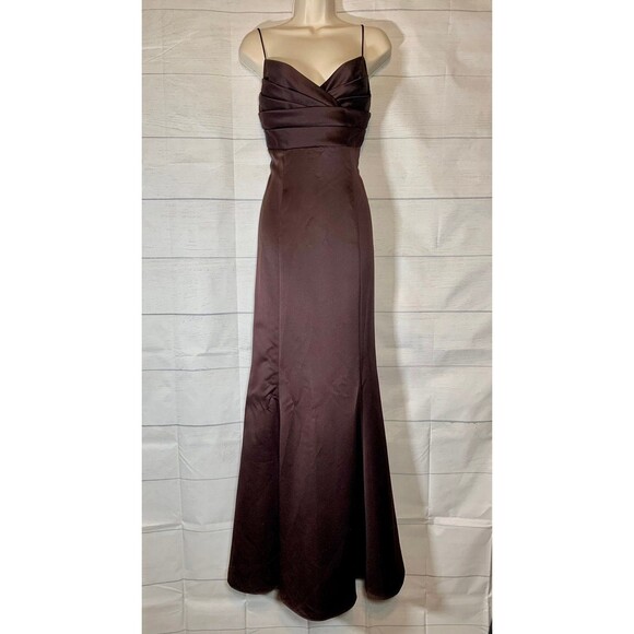 David's Bridal Sweetheart Neckline Mocha Formal Gown Dress- Size 10 - Picture 2 of 12